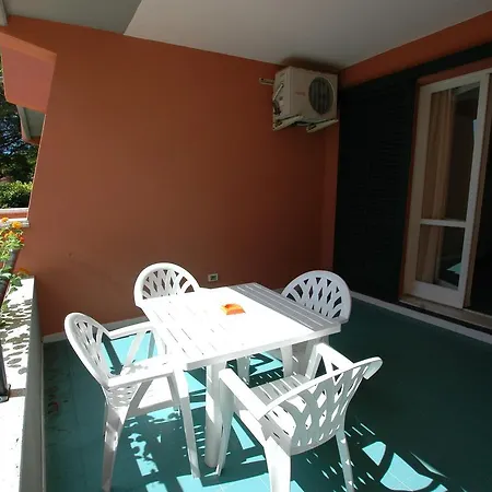 Aparthotel Maricampo *